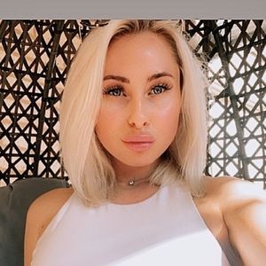 Meet your Posher, Cari